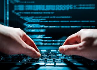 Эксперт рассказал, зачем Вашингтону обвинять Россию в хакерских атаках