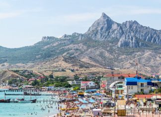 «Какой дурак захочет с грязным задом отдыхать»: Крым готовит сюрпризы туристам