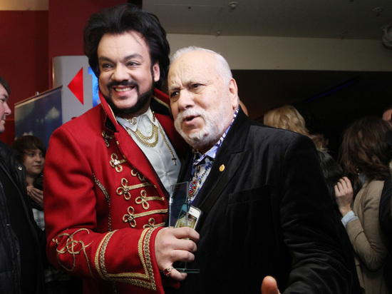 Киркоров восхитился 88-летним отцом на шоу "Маска": "Мой султан"