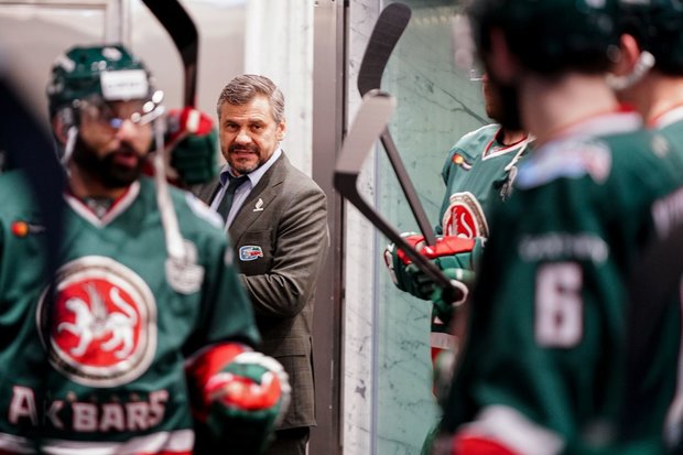 Квартальнов не преподнес Хартли никаких сюрпризов: финал Востока &laquo;Ак Барс&raquo; начинает с поражения