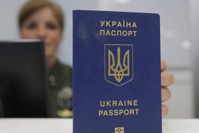 Людей, для которых Украина является центром жизненных интересов, выгоняют из страны