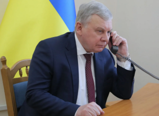 Министр обороны Украины обсудил с послом Великобритании ситуацию на Донбассе