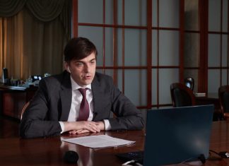 Минпросвещения проверит учебники истории из-за критики Путина