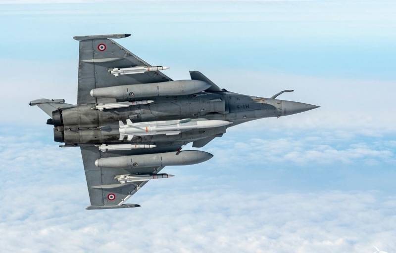 О чем говорят одновременные учения ядерных сил России и НАТО