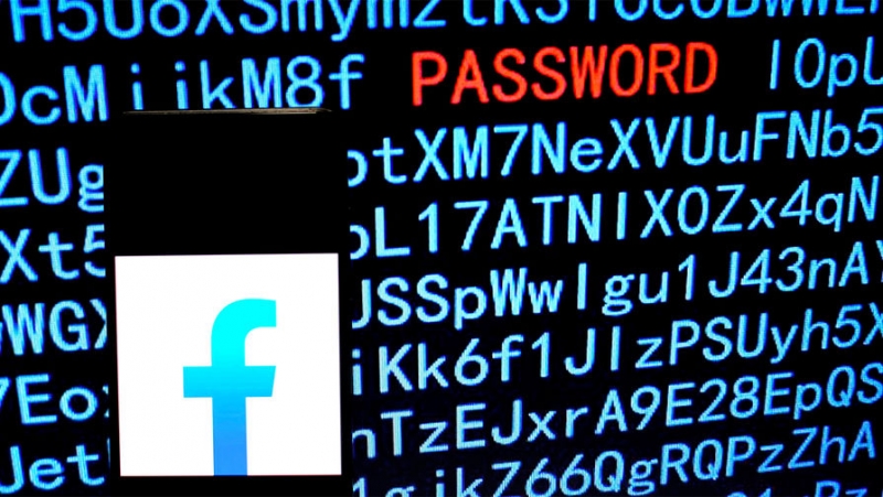 &laquo;Очень опасная уязвимость&raquo;: Facebook грозит новая масштабная утечка