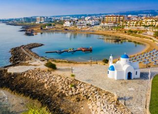 Отсутствие толп и пляж по справке: турист рассказывает об отдыхе на Кипре после введения локдауна