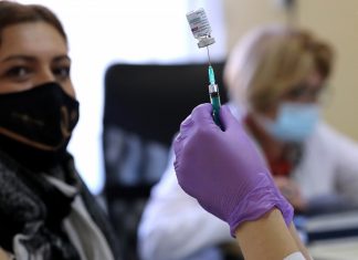 Пять вопросов о вакцине «ЭпиВакКорона»