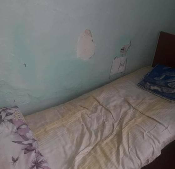 Плесень и аварийное состояние: харьковчане показали фото из детской больницы