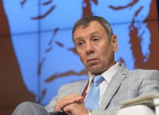 Политолог объяснил, зачем Чехии понадобился скандал с Россией