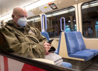 Поставят диагноз, предскажут пандемию: какие приложения появились благодаря COVID-19