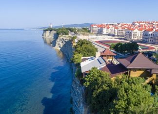 Россиян предупреждают о дефиците отелей на юге России летом