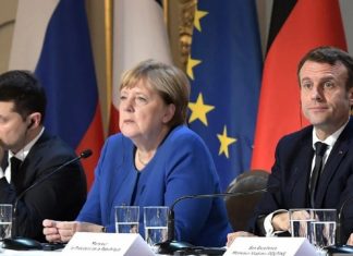 СМИ: Меркель может присоединиться к переговорам Макрона и Зеленского