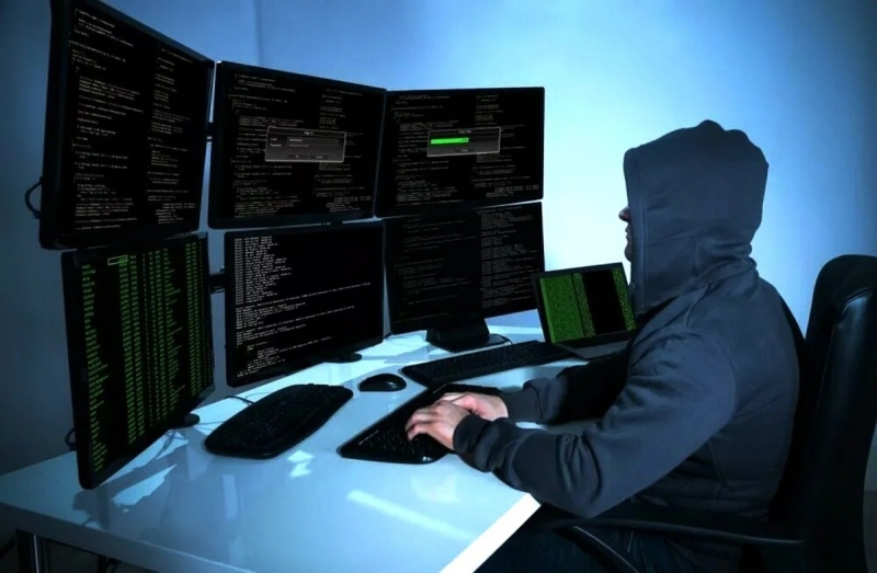 Старая пластинка о русских хакерах становится опасной