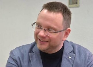 Украинских депутатов проверят на наличие российского гражданства