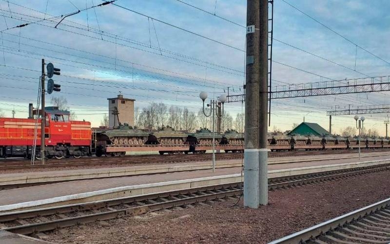 В Беларуси заговорили о неизбежности войны на Украине: Минск стягивает войска к границе