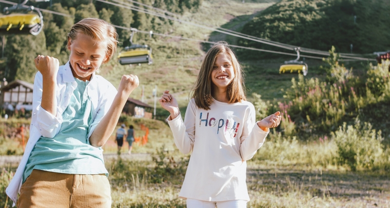 В правительстве разработали проект кэшбека за путевки в детские лагеря. Теперь родители массово их сдают