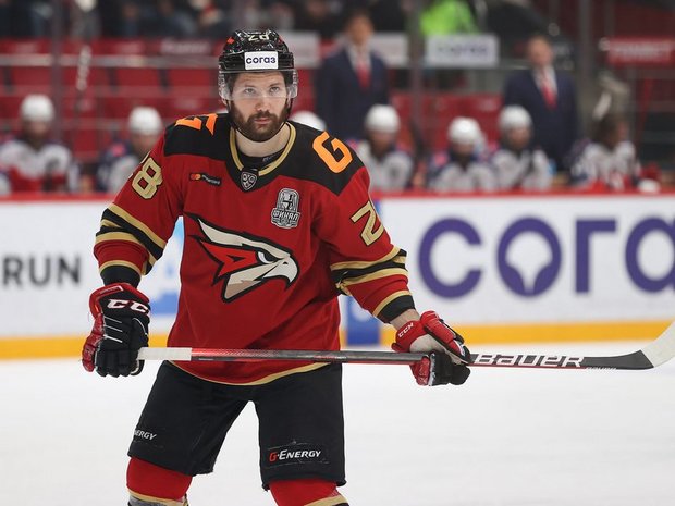 В сборной опять без игроков чемпиона КХЛ &mdash; &laquo;Авангарда&raquo;. Такое уже происходило с чемпионским &laquo;Ак Барсом&raquo;