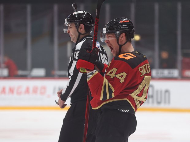 В сборной опять без игроков чемпиона КХЛ &mdash; &laquo;Авангарда&raquo;. Такое уже происходило с чемпионским &laquo;Ак Барсом&raquo;