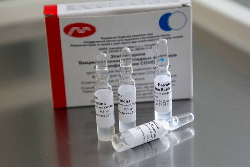 "Вектор": "ЭпиВакКорона" защищает от всех известных штаммов коронавируса
