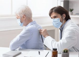 Врач назвал сроки восстановления дыхательной функции после COVID-19