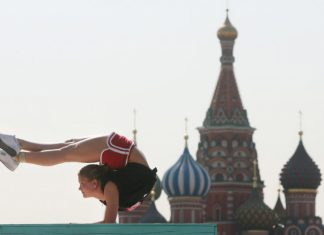 Врач рассказал, когда хруст суставов представляет опасность