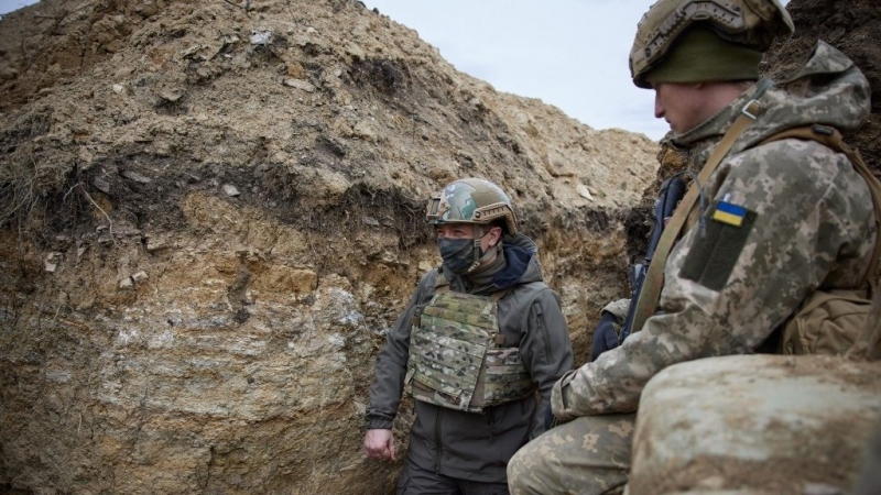 Зеленский деморализует ВСУ как может