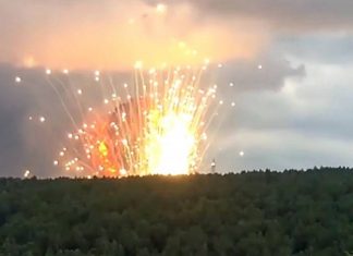 Что скрывается за взрывами на оружейных складах в Чехии