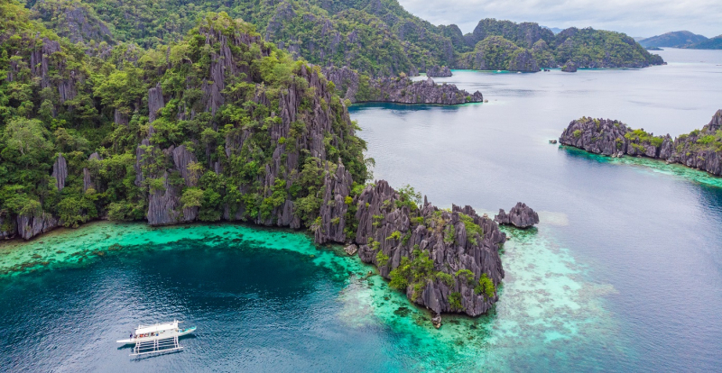 Филиппины готовятся открыться для привитых туристов