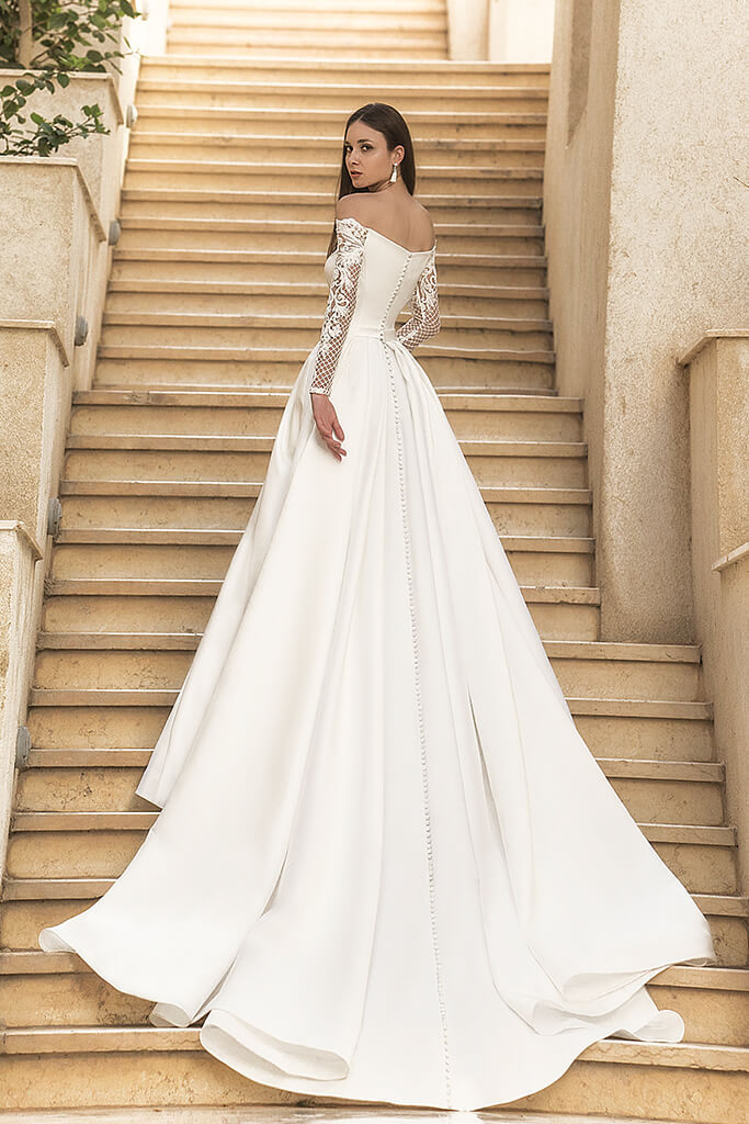 Эксклюзивные свадебные платья от бренда «Oksana Mukha»