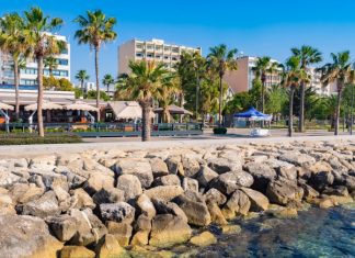 Кипр оставил Россию в списке «красных» стран