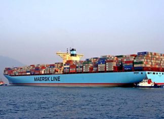 Maersk пустил контейнеры через Россию в обход Суэцкого канала