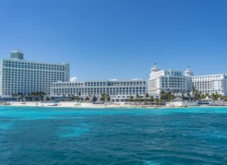 Мексика примет россиян без ПЦР-тестов и карантина