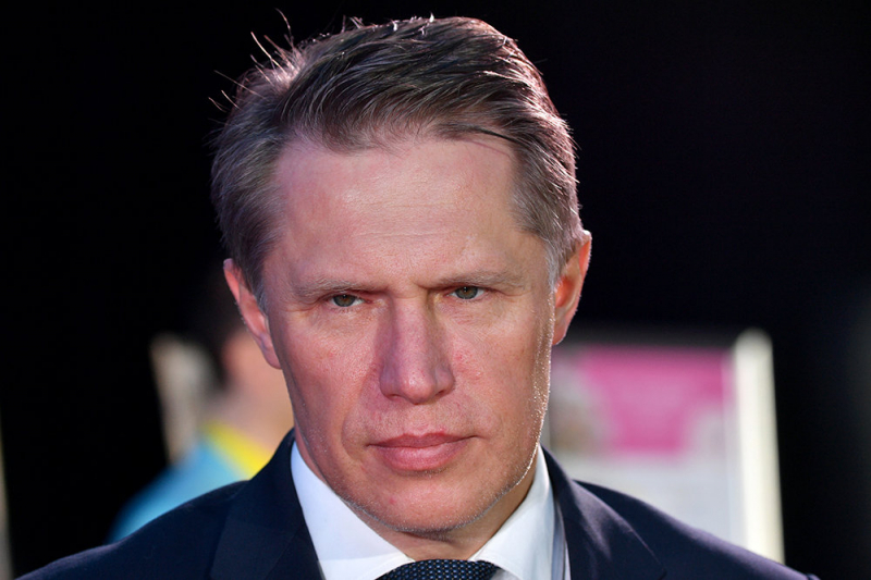 Мурашко объяснил, за счет чего Россия избежала повторных локдаунов