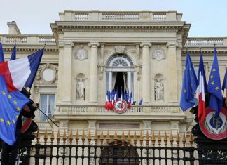 На саммите ЕС обсудят новые меры против России – МИД Франции
