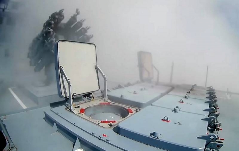 Опубликовано видео неудачного пуска «Калибра» с российского фрегата