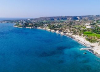 Отдых в карантин: россиянин рассказывает о поездке на Кипр в майские праздники