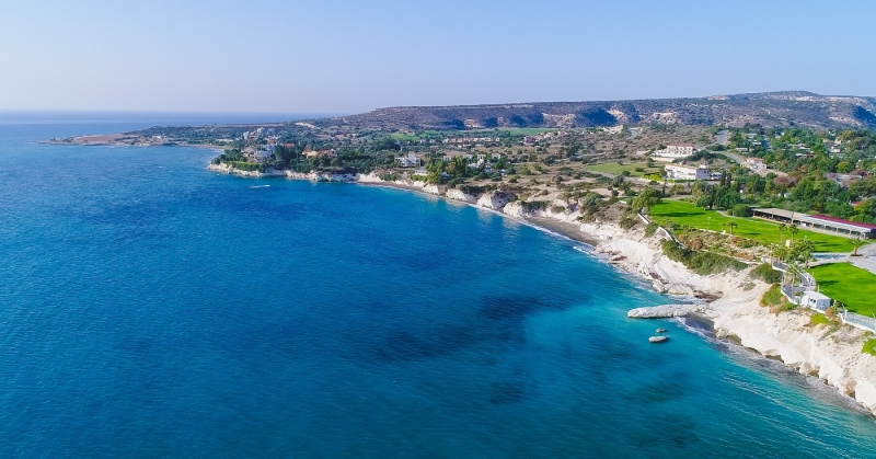 Отдых в карантин: россиянин рассказывает о поездке на Кипр в майские праздники