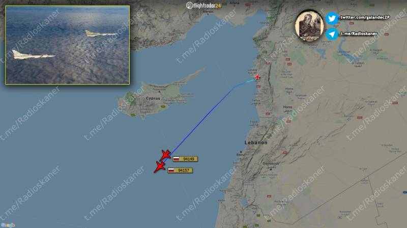 Парный вылет ракетоносцев Ту-22М3 с Хмеймима усилили Су-35 и самолетом ДРЛО А-50У