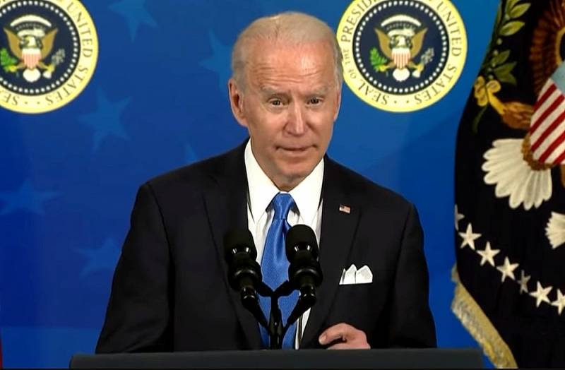 Почему более сотни высших офицеров армии США выступили против Байдена