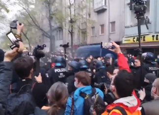 Полиция начала задержания демонстрантов в Берлине