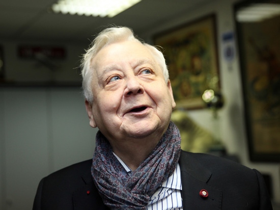 «Постоянно чего-то хотелось»: бывшие студентки Табакова рассказали о его домогательствах