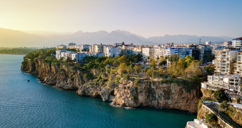 Путешественница назвала пять преимуществ Анталии по сравнению с Сочи