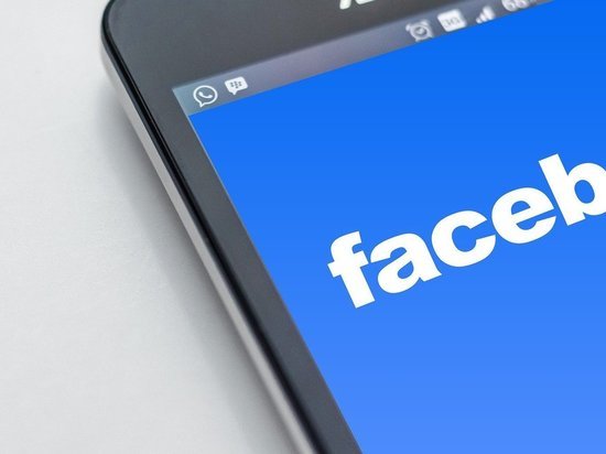 Роскомнадзор заявил, что пока не собирается замедлять Google и Facebook