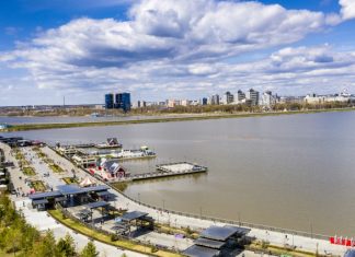 Скромно, познавательно, но иногда скучно: туристка делится впечатлениями от круиза по Волге