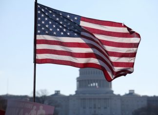 США заявили, что не хотят вводить санкции против России