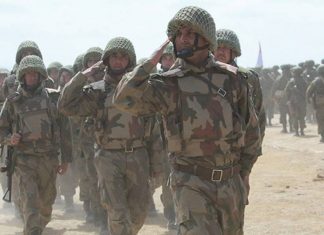 Таджикистан нанес артиллерийские удары по Киргизии, в небе боевые вертолеты