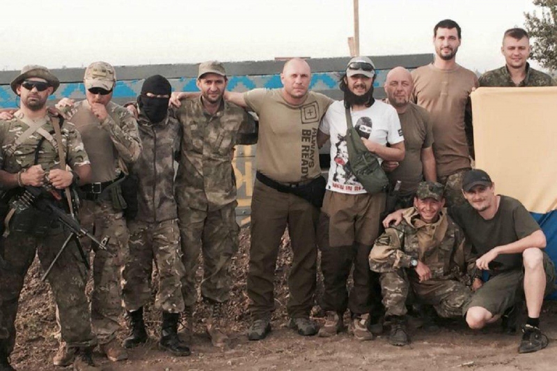 Участник карательной операции возглавил антифашистский марш украинской оппозиции