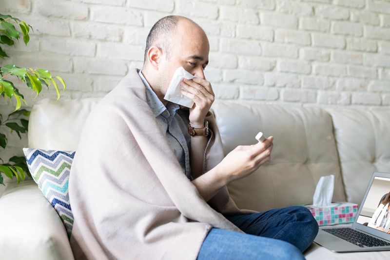 Ученые выяснили, что мужское облысение чревато тяжелыми формами COVID-19