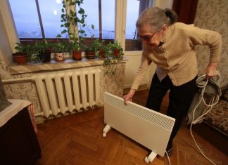 Украинцы могут остаться без горячей воды и отопления