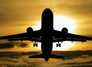 В аэропорт Каира прибыли эвакуированные из сектора Газа россияне